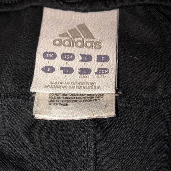 Adidas large dark grey with 3 yellow stripes athletic basketball shorts - Picture 5 of 5